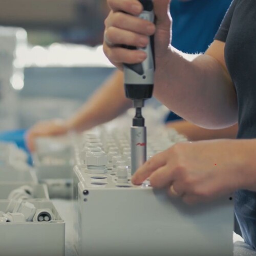 Montering Kundanpassa din plastkapsling